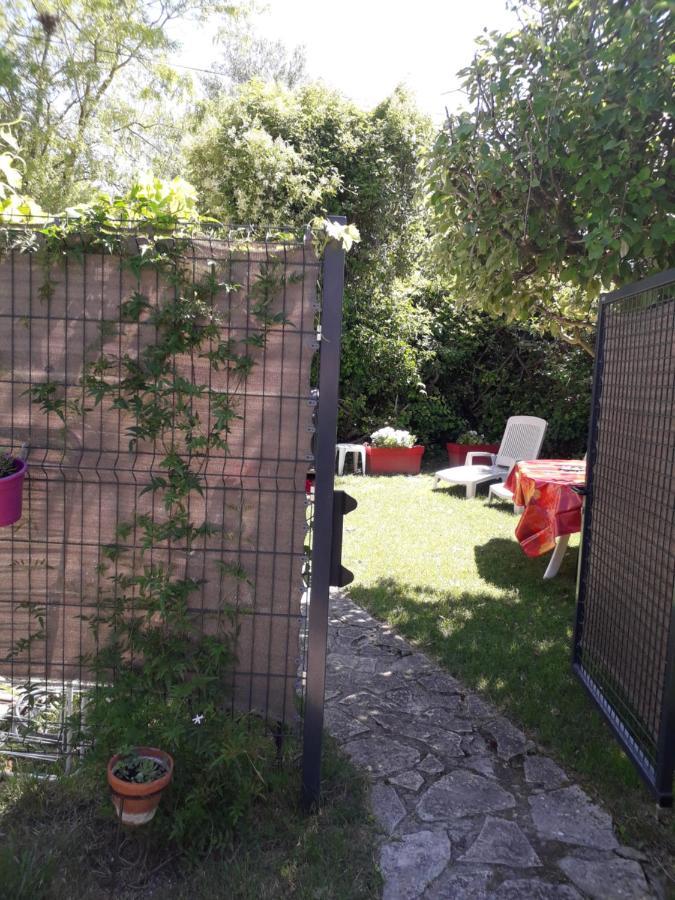 Brig'Gite LʼIsle-sur-la-Sorgue Exterior foto