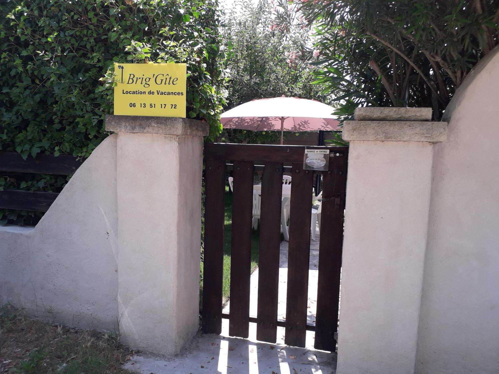 Brig'Gite LʼIsle-sur-la-Sorgue Exterior foto
