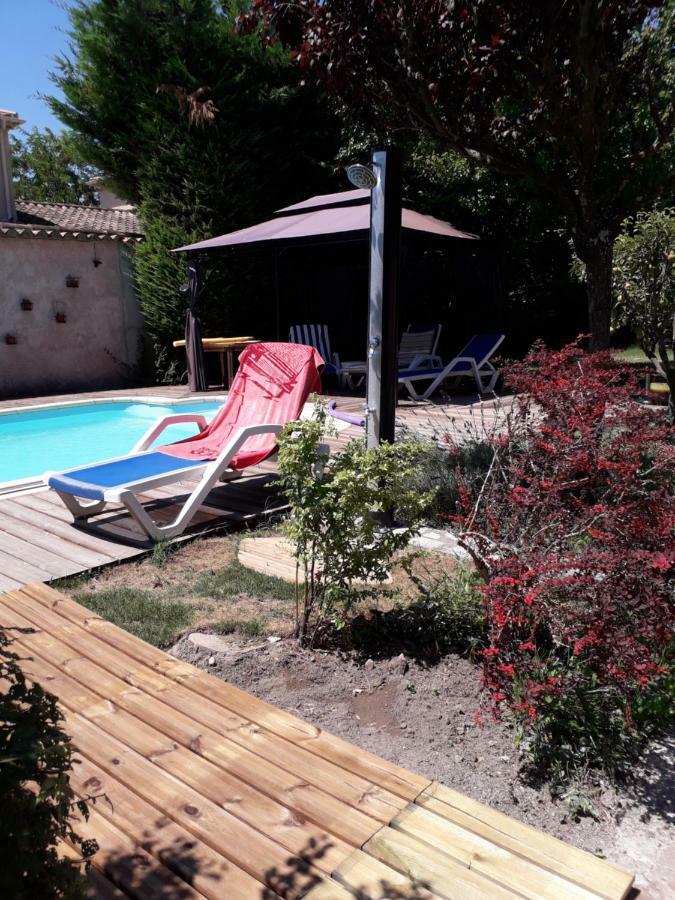 Brig'Gite LʼIsle-sur-la-Sorgue Exterior foto